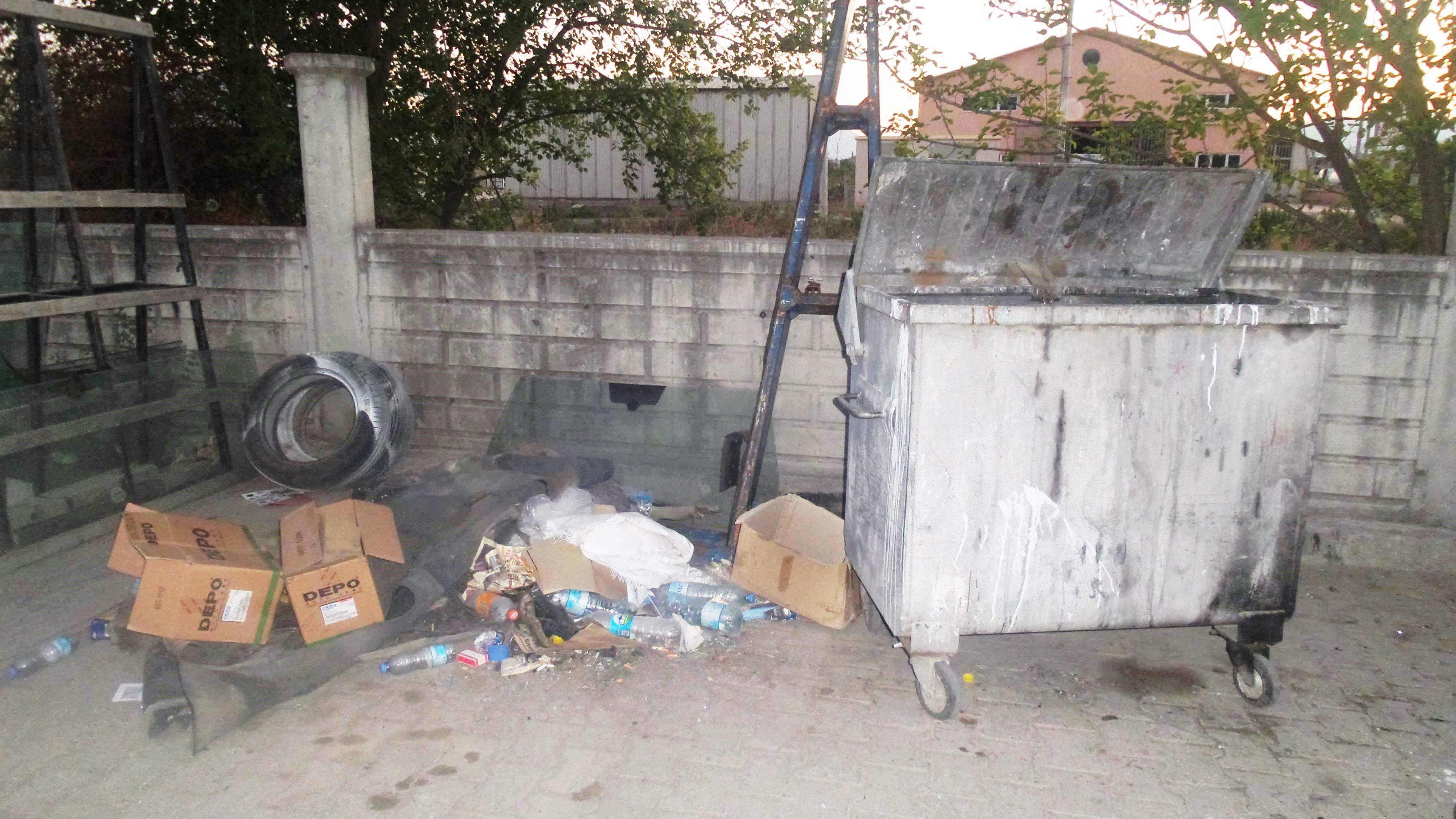 ESNAF ODASI BAŞKANINDAN ÇÖP UYARISI