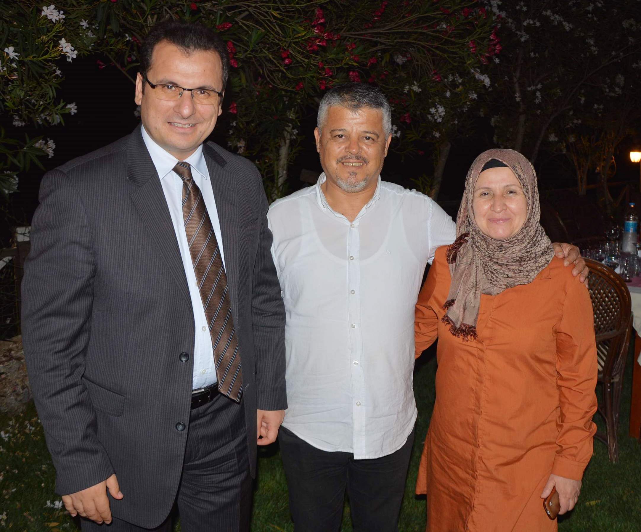 KAYMAKAM ALİ GÜLDOĞAN, İFTARDA  MAHALLE MUHTARLARI VE BASIN  İLE BİR ARAYA GELDİ