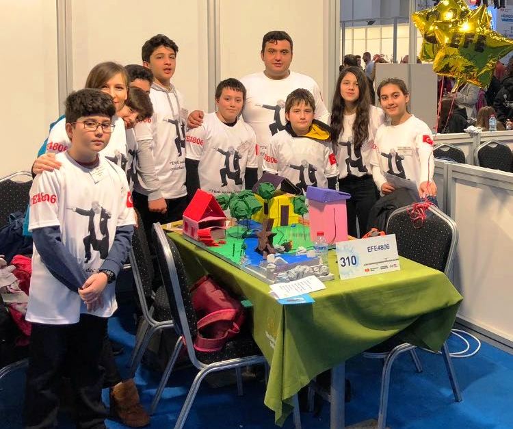 Özalp Okulları Robotik Turnuvasına katıldı