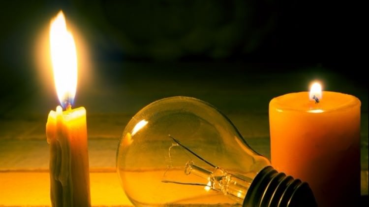 ELEKTRİK KESİNTİSİ ÇİLEDEN ÇIKARDI