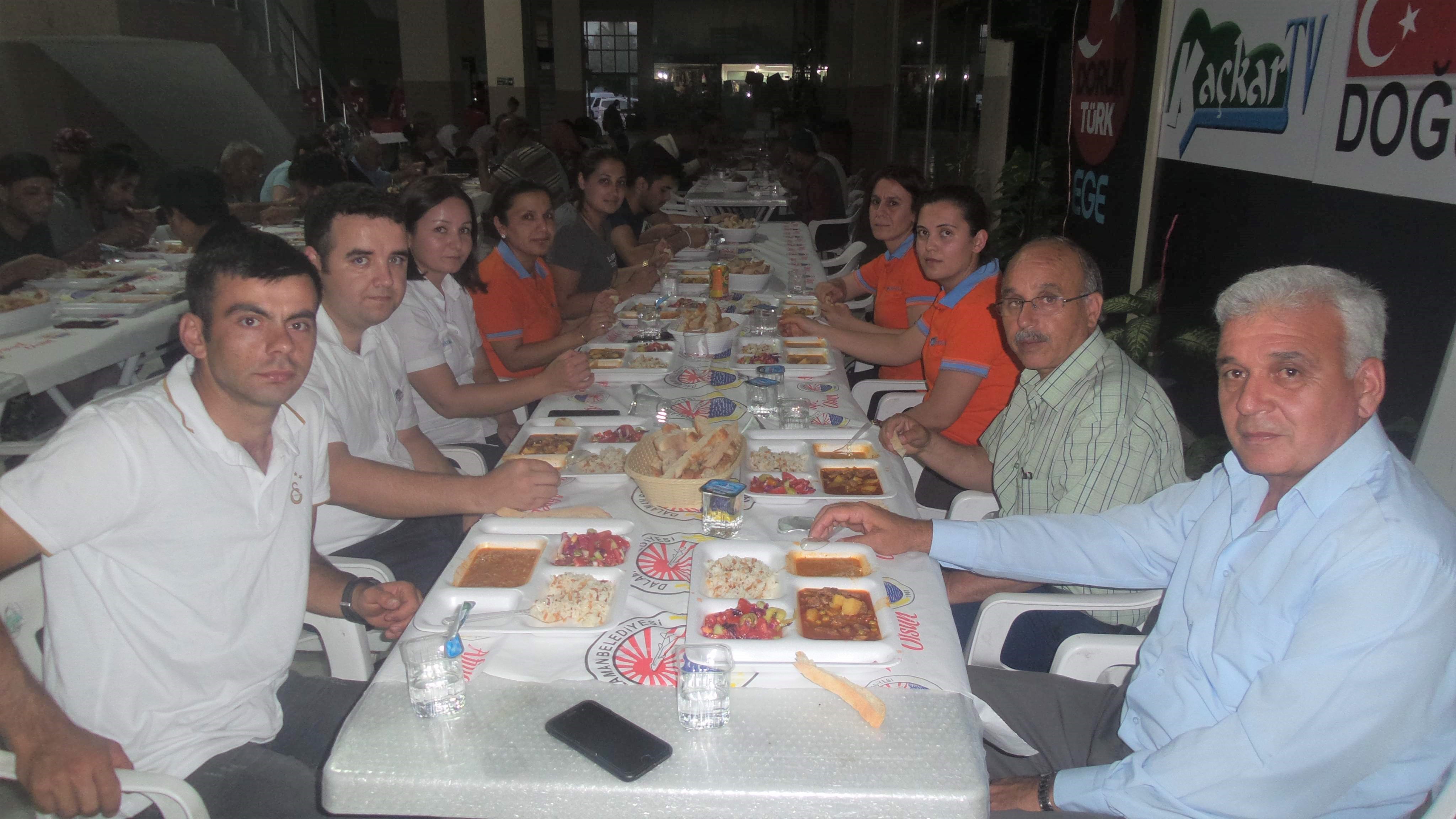 ŞEVİKOĞLU’NDAN İFTAR