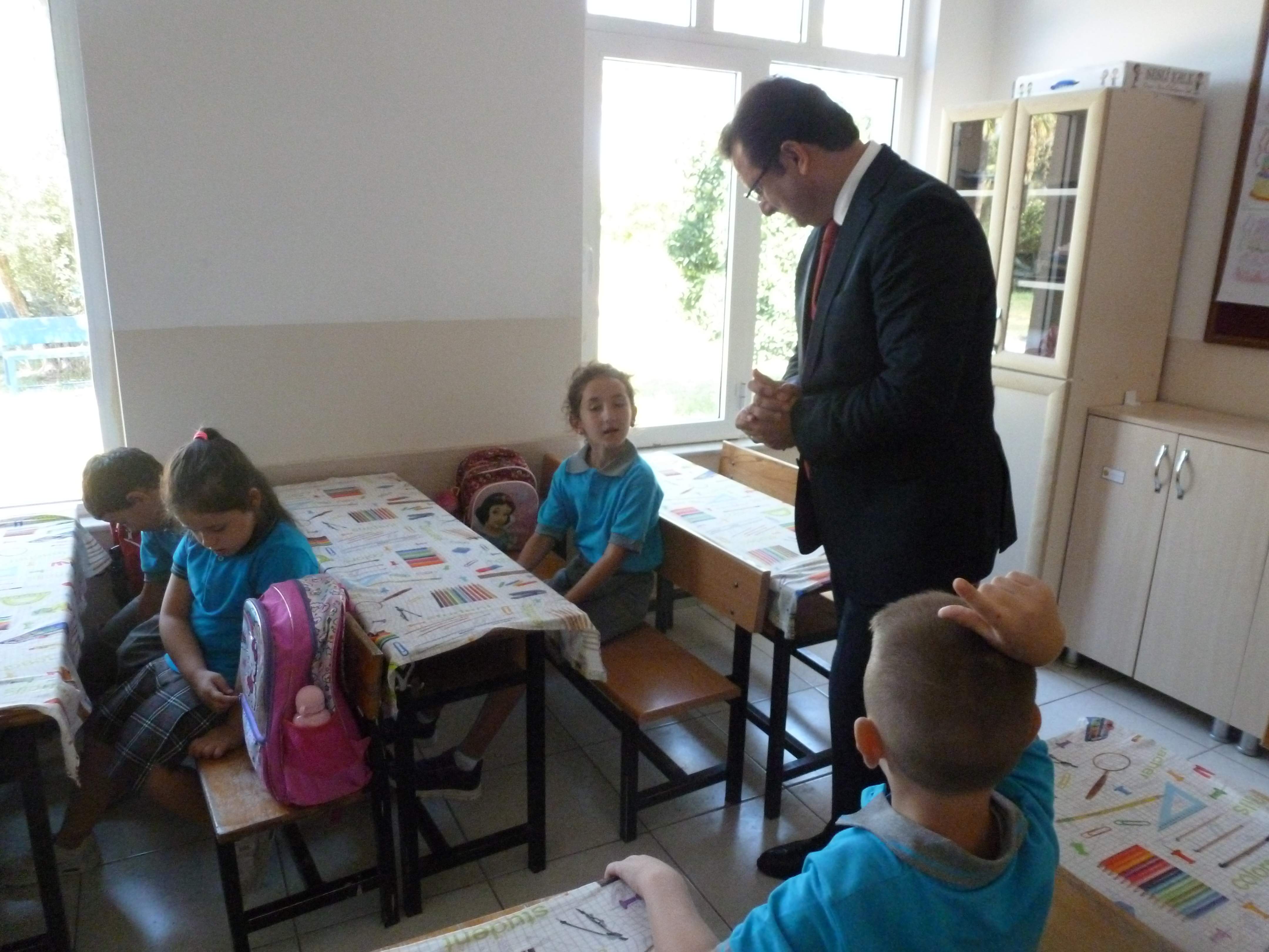 İLKÖĞRETİM HAFTASI KUTLAMASINDA İLK ZİL KAYMAKAMDAN