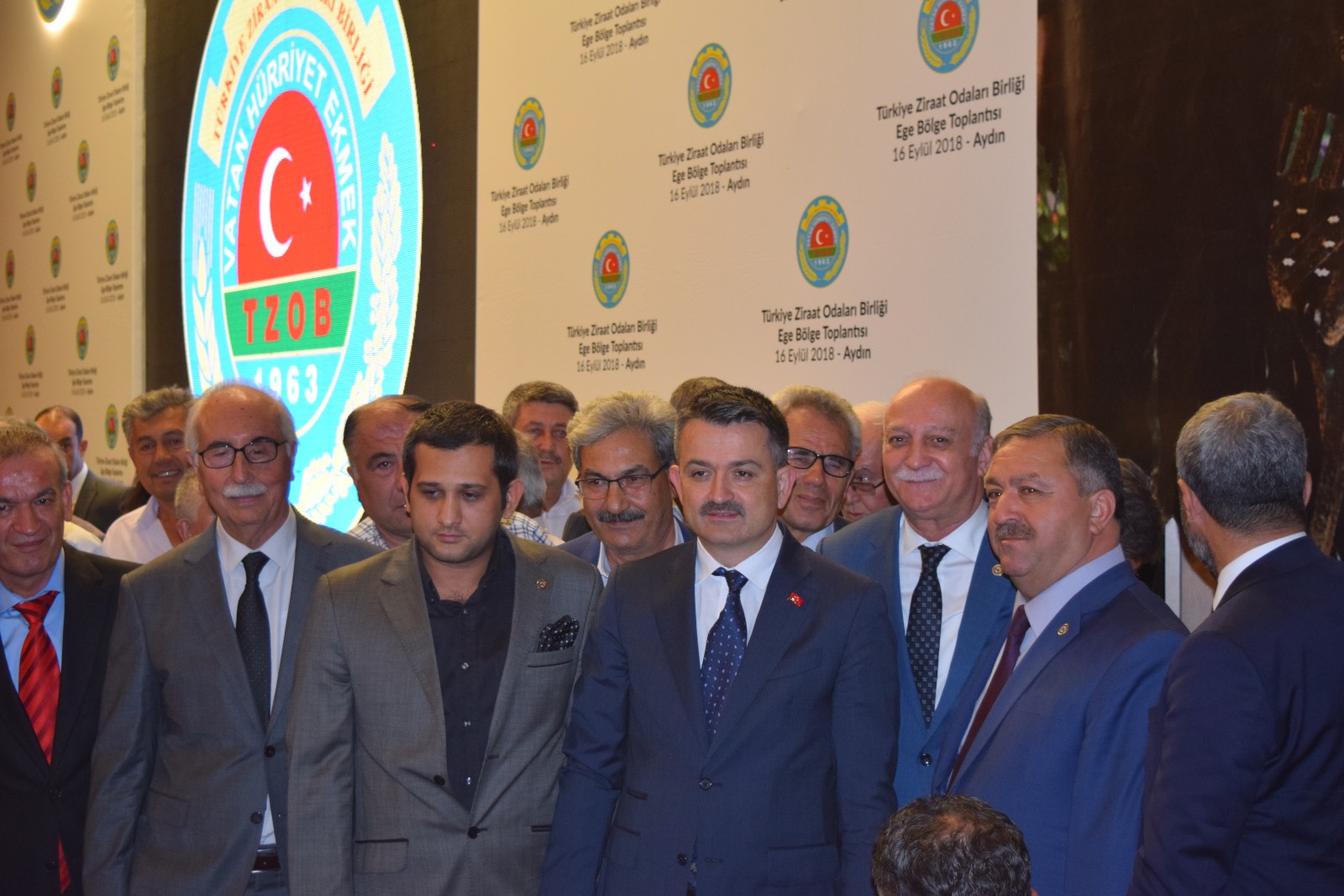 BAKANA SORUNLARINI İLETTİLER BAKANA SORUNLARINI İLETTİLER
