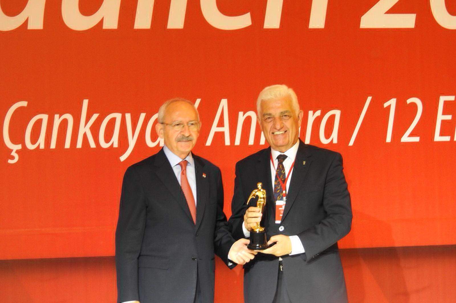 Kılıçdaroğlu’ndan Muğla’ya Ödül ve Övgü Kılıçdaroğlu’ndan Muğla’ya Ödül ve Övgü
