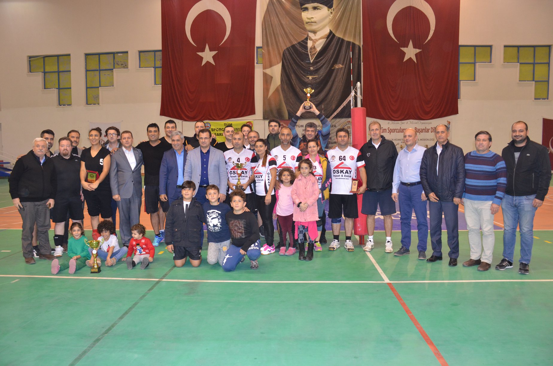 KAYMAKAMLIK VOLEYBOL TURNUVASINDA ÇETİNLER GOLD ŞAMPİYON