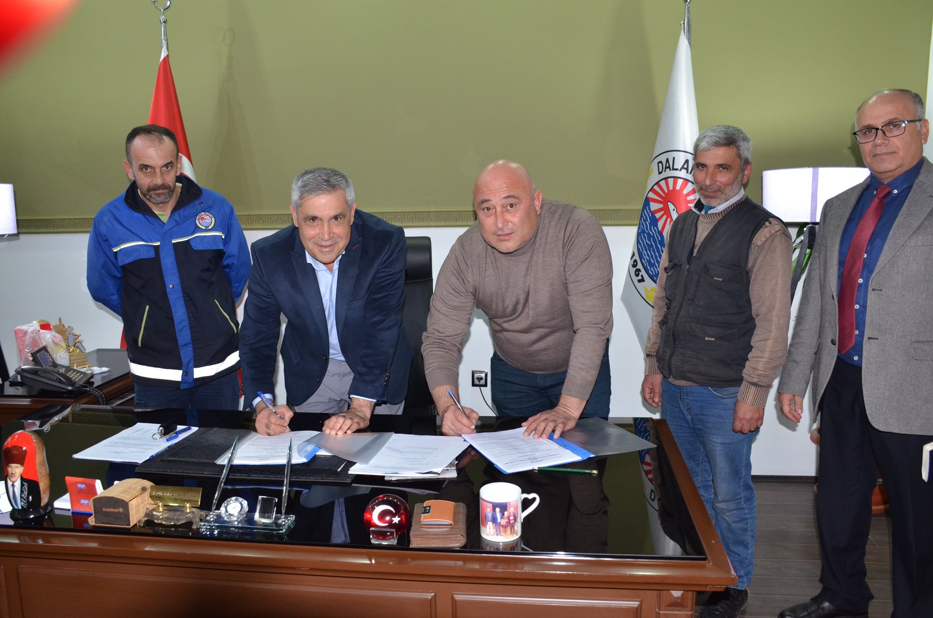 DALAMAN BELEDİYESİNDE İŞÇİLERE ZAM;İMZALAR ATILDI