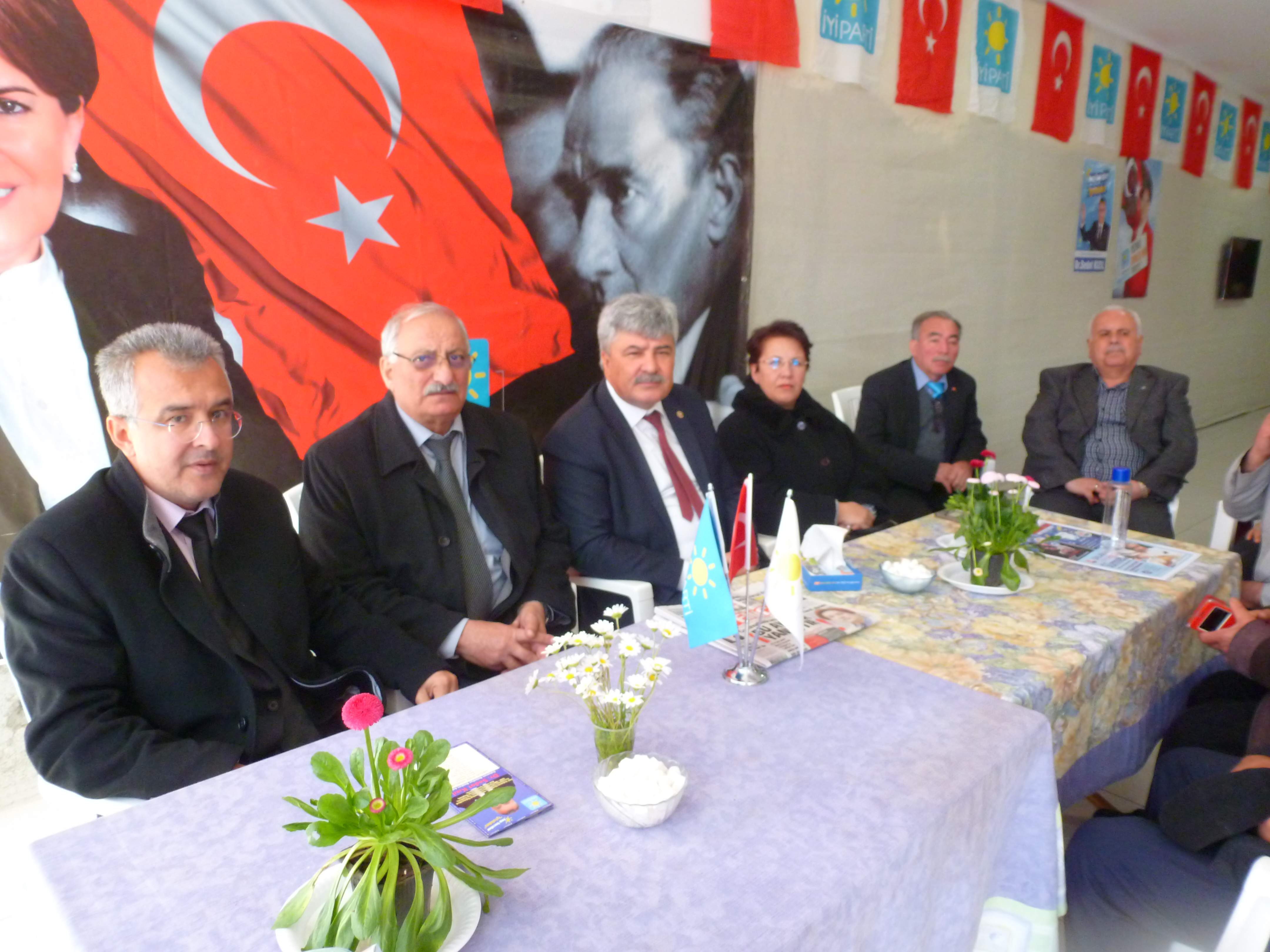 DALAMAN İYİ PARTİ SEÇİM OFİSİNE MİLLETVEKİLİ ZİYARETİ DALAMAN İYİ PARTİ SEÇİM OFİSİNE MİLLETVEKİLİ ZİYARETİ