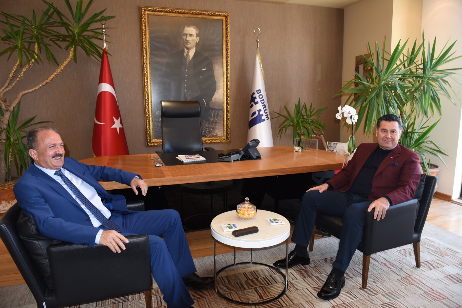 Başkan Saatcı, Mehmet Kocadon’u ziyaret etti.