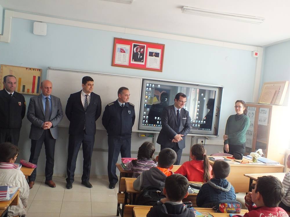 ŞEHİT FUAT DEMİR ORTAOKULUNA KAYMAKAM ZİYARETİ