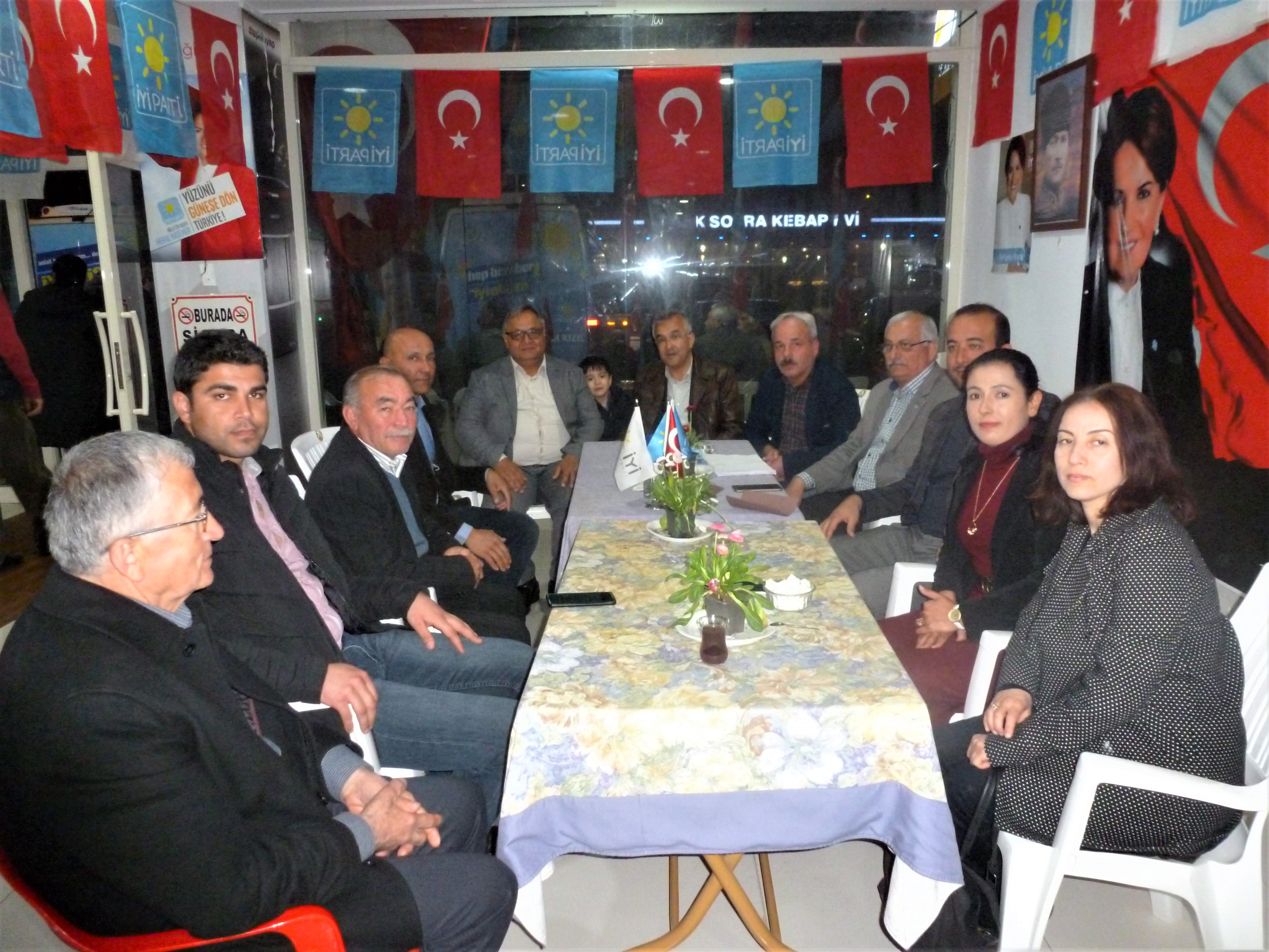 ESNAF ODASINDAN İYİ PARTİ SEÇİM BÜROSUNA NEZAKET ZİYARETİ