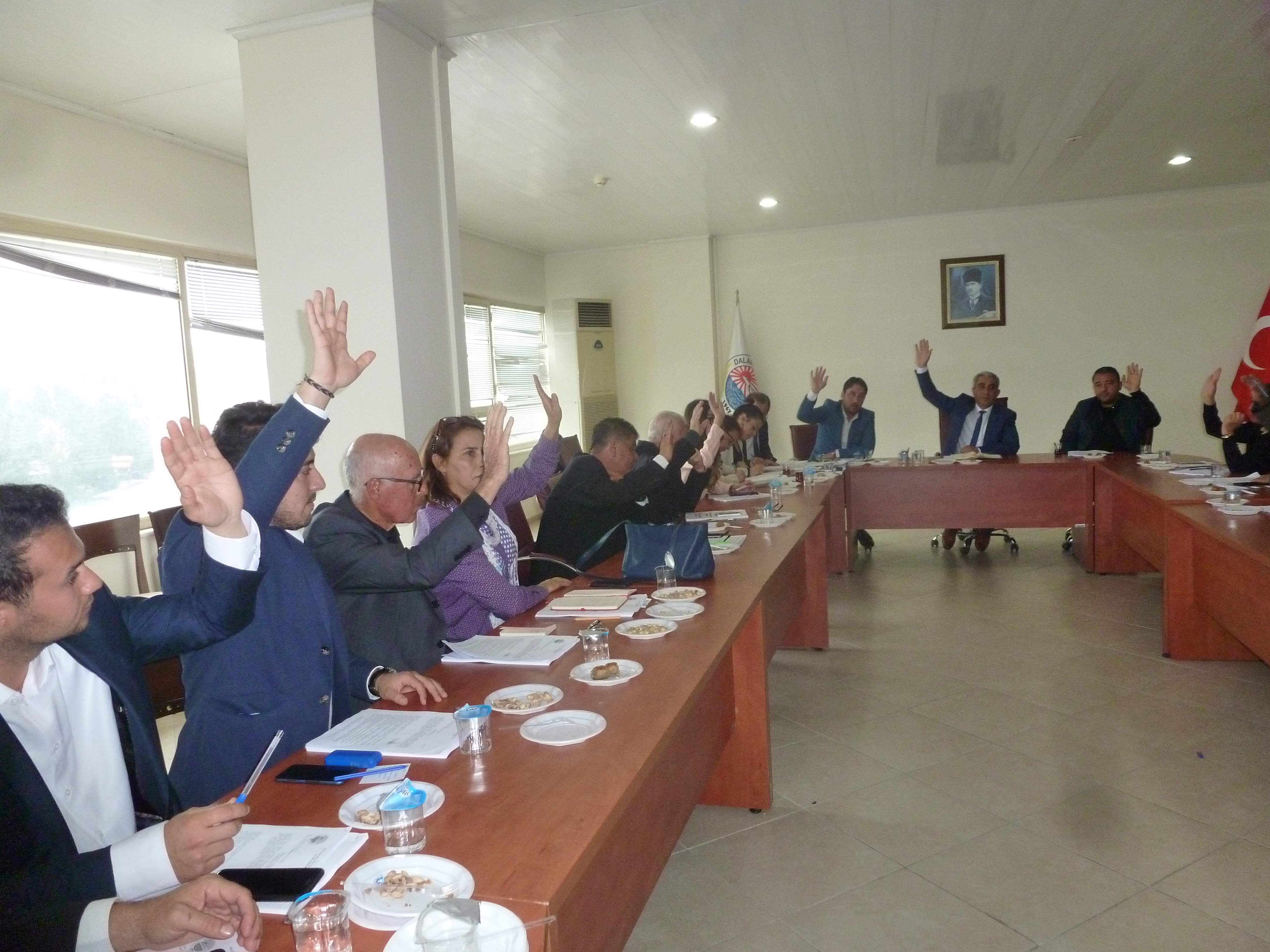 İLK BELEDİYE MECLİS TOPLANTISI YAPILDI