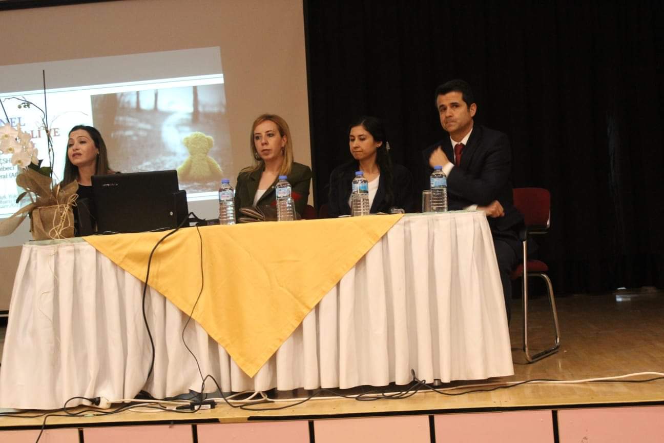 Çocuk İstismarı Konulu Panel Düzenlendi Çocuk İstismarı Konulu Panel Düzenlendi