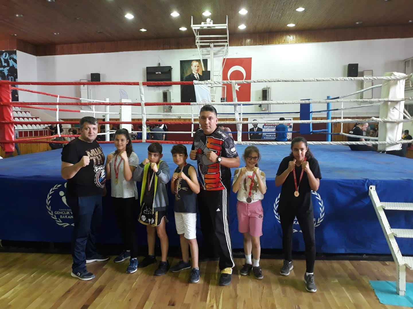 5 sporcu ile Çocuklar Muaythai Türkiye Şampiyonasına katılacaklar