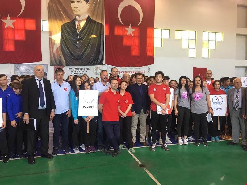 Dalaman da Türkiye Anadolu Yıldızlar Ligi  Hentbol Birinciliği müsabakaları başladı.