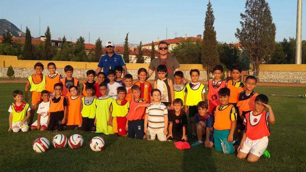YAZ AYLARINDA ÇOCUĞUNUZU SPORA YÖNLENDİRİN