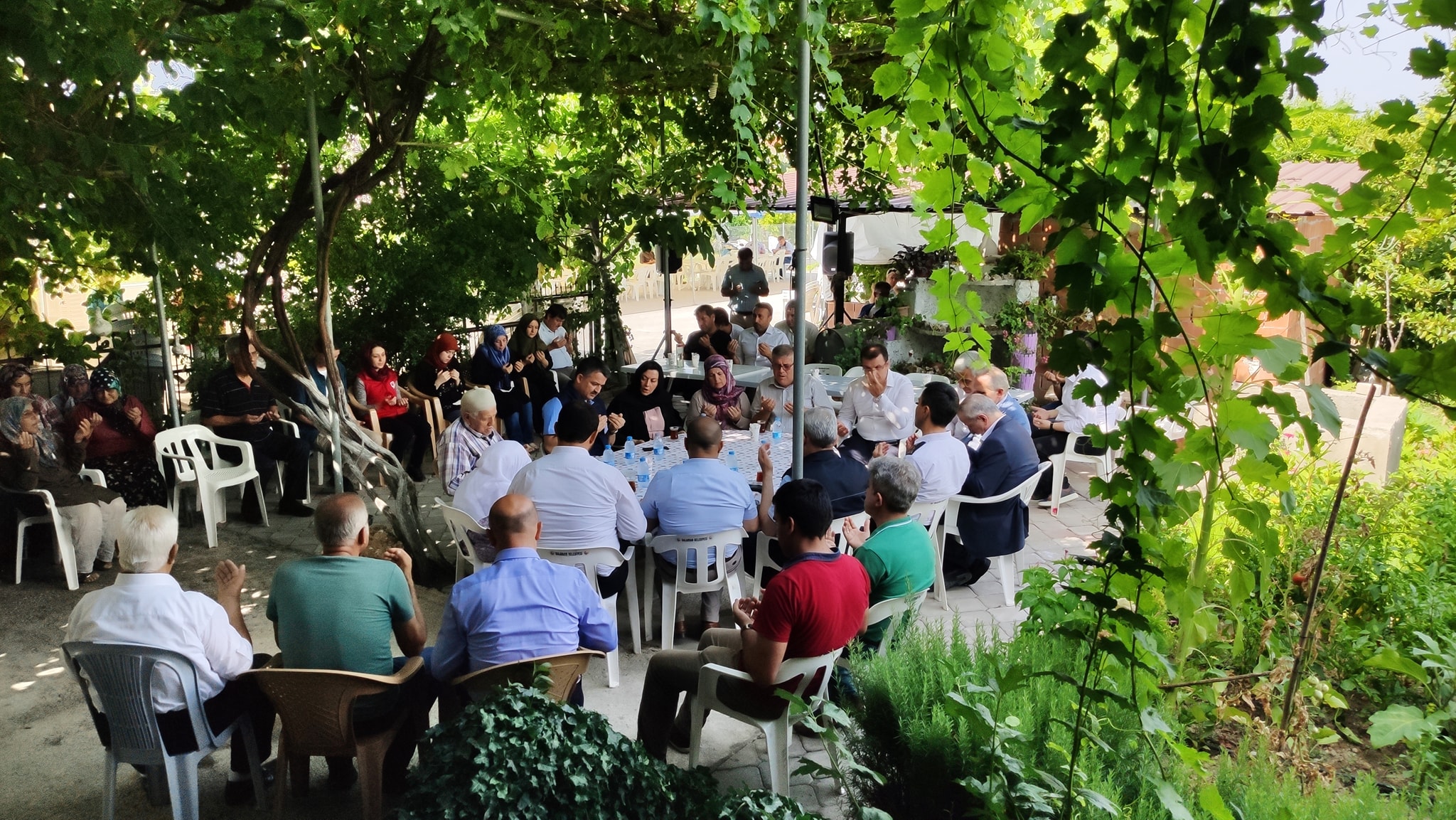 TARIM VE ORMAN BAKANINDAN ŞEHİT EVİNE TAZİYE ZİYARETİ