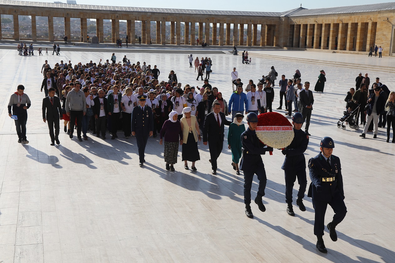 Muğlalı Kadınlar Atatürk’ün Huzurunda