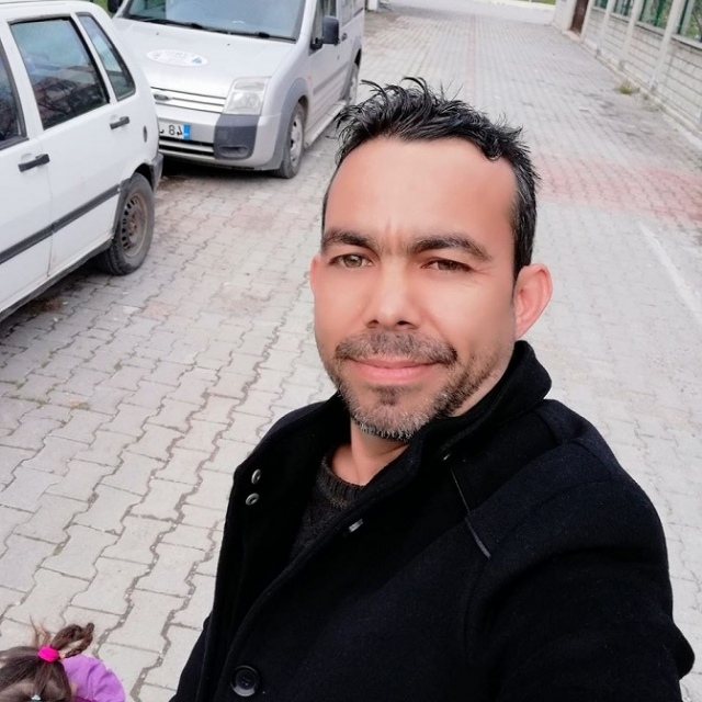 YELKENLİ TEKNENİN DİREĞİNİN DEVRİLMESİ SONUCU 1 İŞÇİ ÖLDÜ