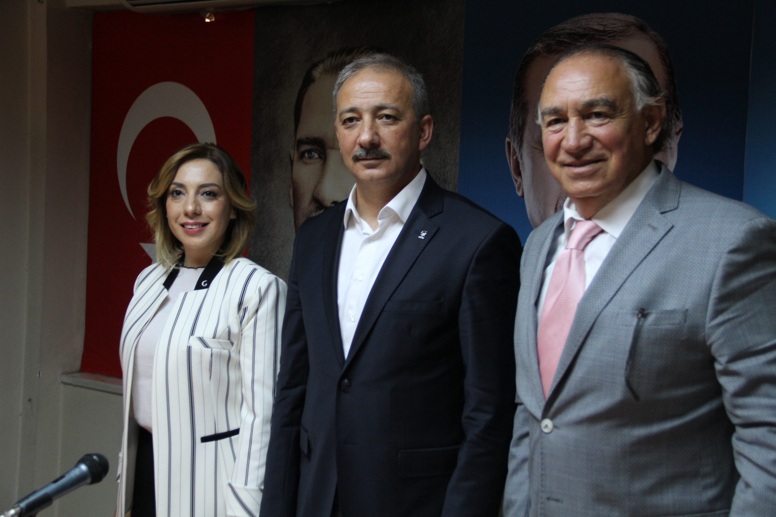 MUĞLA’DA 1000 SOSYAL KONUTUN 500’Ü MENTEŞE,300’Ü MİLAS’A,100’ER TANESİ KAVAKLIDERE VE SEYDİKEMER’E YAPILACAK.