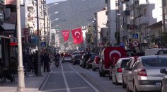 DALAMAN GENÇLERİ İDLİB SALDIRISINI PROTESTO ETTİ, ŞEHİTLERİ ANDI,KONVOY DÜZENLEDİ