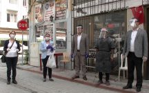 MİLLETVEKİLİ ESNAFA SİPER MASKE DAĞITTI,DALAMAN SOKAKLARI,DURUM NE ?