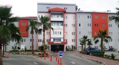HASTANE PERSONELİNİN İLK TESTİ POZİTİF ÇIKTI,MÜŞAHADEYE ALINDI