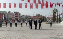 GENÇLİK VE SPOR BAYRAMI ÇELENK SUNUMU İLE BAŞLADI