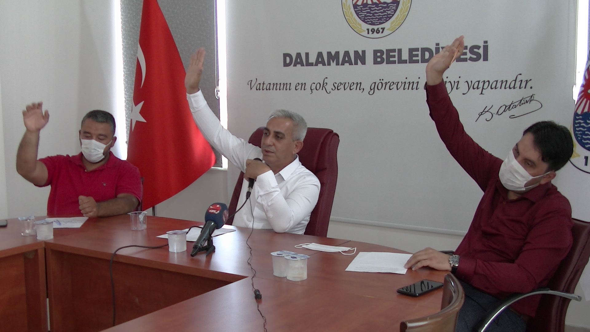 AĞUSTOS BELEDİYE MECLİSİ OLAĞAN TOPLANTISI 5 EKSİK ÜYE VE 3 GÜNDEM MADDESİ İLE GERÇEKLEŞTİ