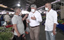 İYİ PARTİ MUĞLA MİLLETVEKİLİ METİN ERGÜN DALAMAN PERŞEMBE PAZARINI GEZDİ ESNAFIN SORUNLARINI DİNLEDİ